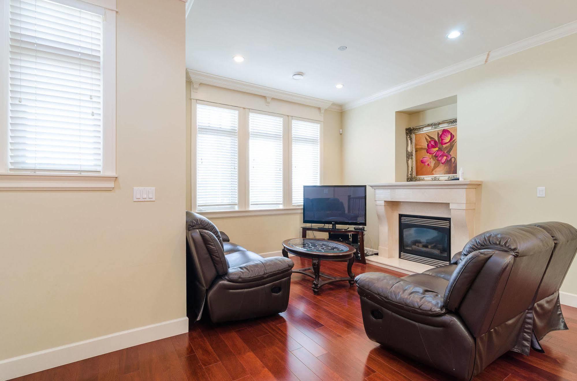 Bed and Breakfast Imperial House Burnaby Esterno foto